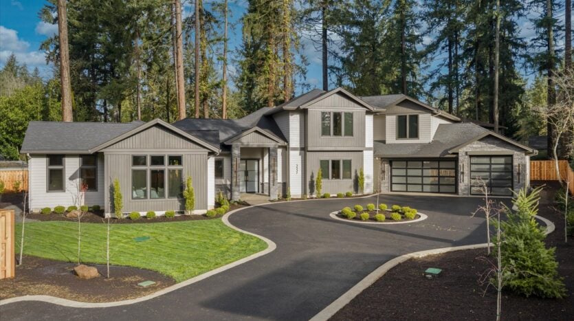 4 bedroom single family residence at 3537 Lake Grove Ave, Lake Oswego