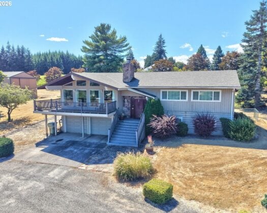 8895 SW Hillsboro Hwy, Hillsboro, OR 97123
