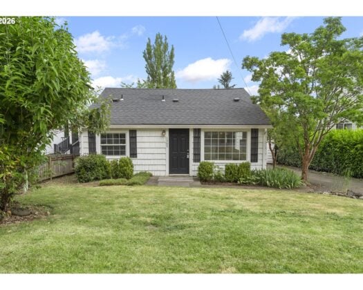 1305 Spruce St, Lake Oswego, OR 97034