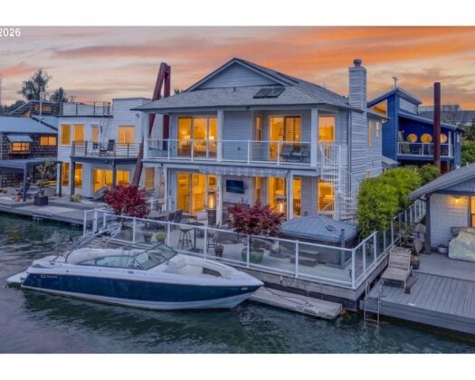 2630 N Hayden Island DR 18, Portland, OR 97217