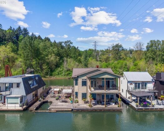 7720 S Macadam AVE 12, Portland, OR 97219