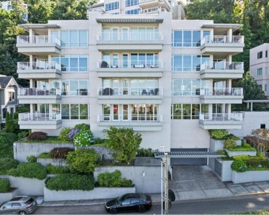 2020 SW Market Street Dr 102, Portland, OR 97201