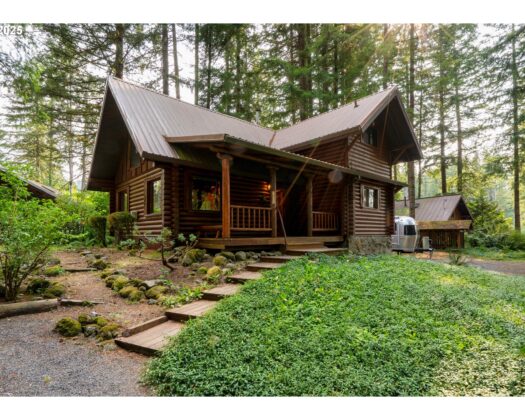 67930 E Stage Stop Rd, Welches, OR 97067