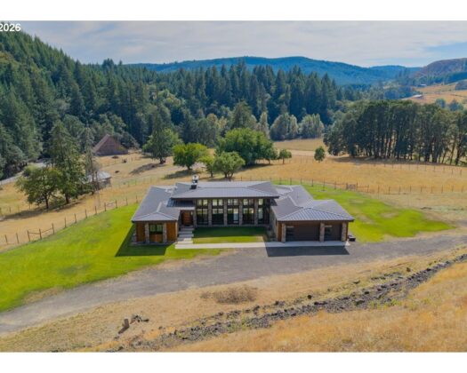 13700 SW East Creek Rd, Willamina, OR 97396